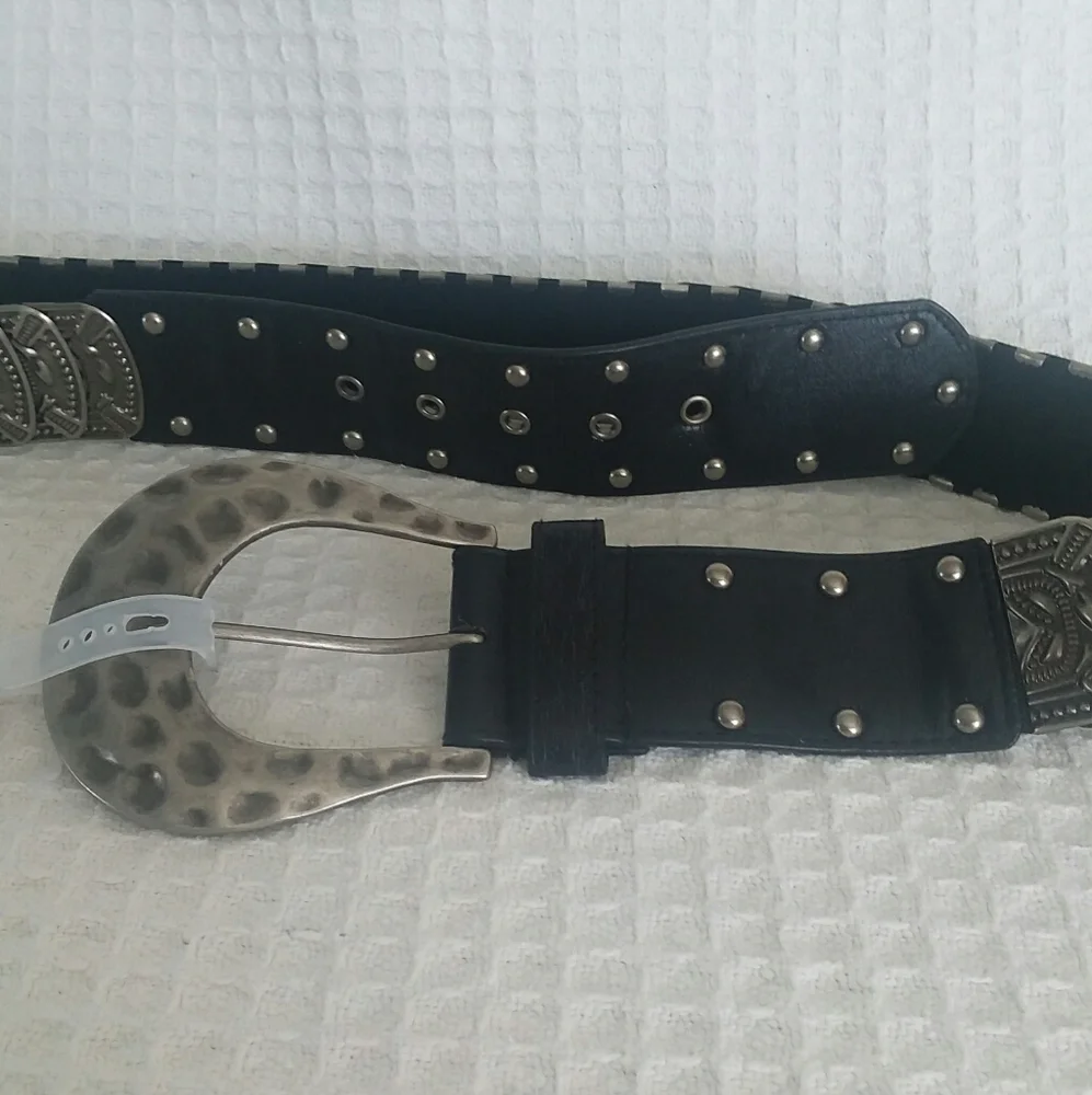 No Boundaries Stretch Faux Leather & Metal Belt NWT